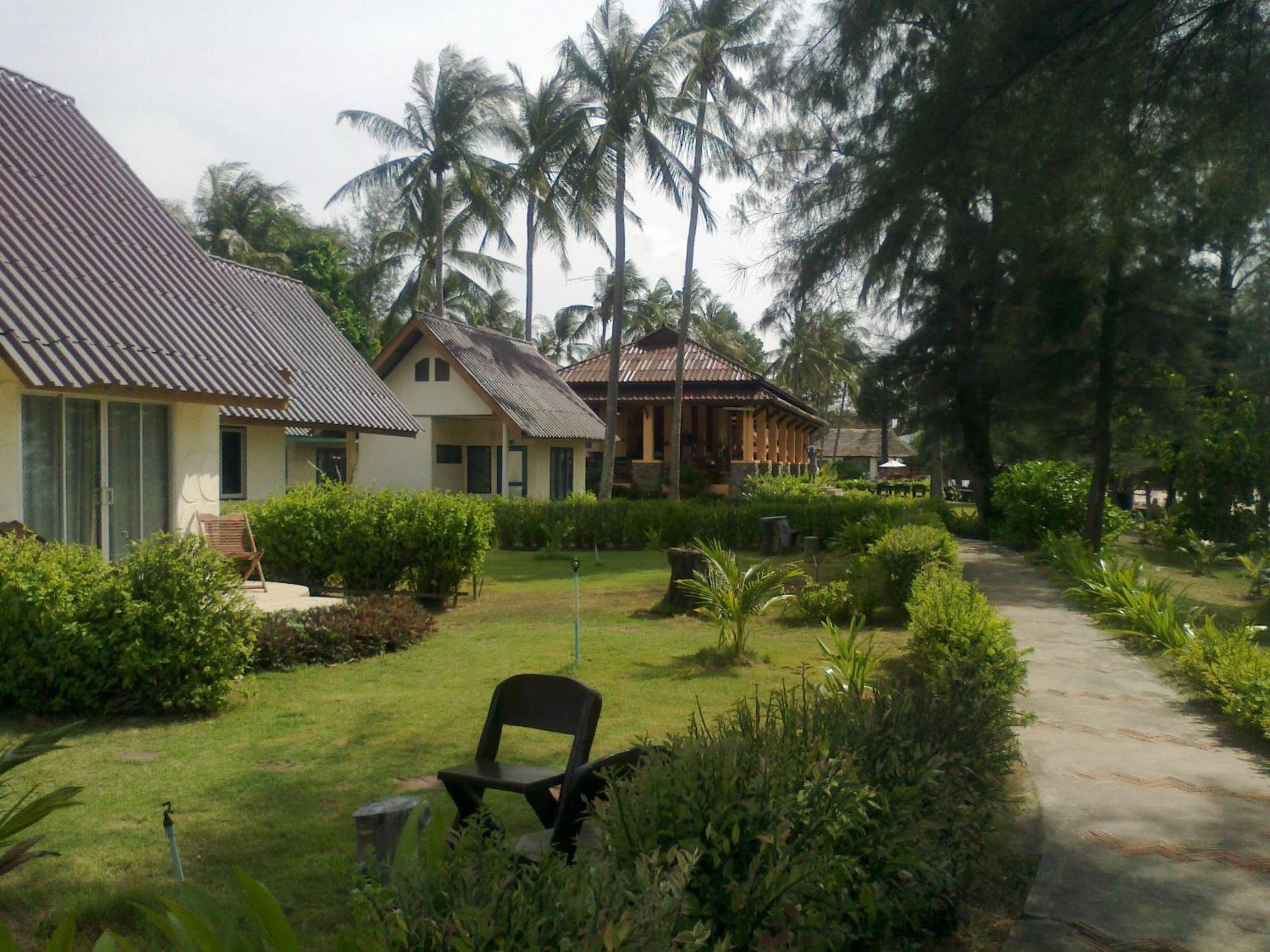 Gooddays Lanta Beach Resort Sha Koh Lanta Exterior photo